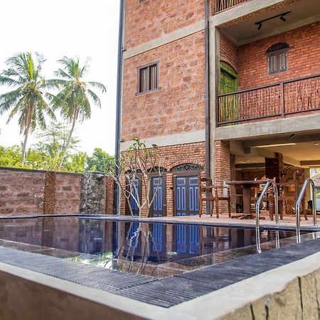 Negombo Boutique Villa Exterior photo